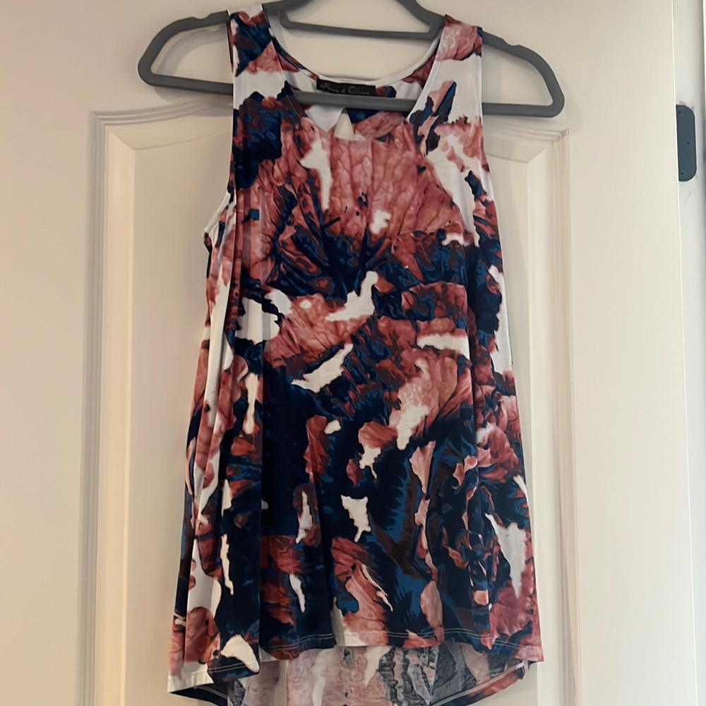 Floral tank oversized small with cut out back